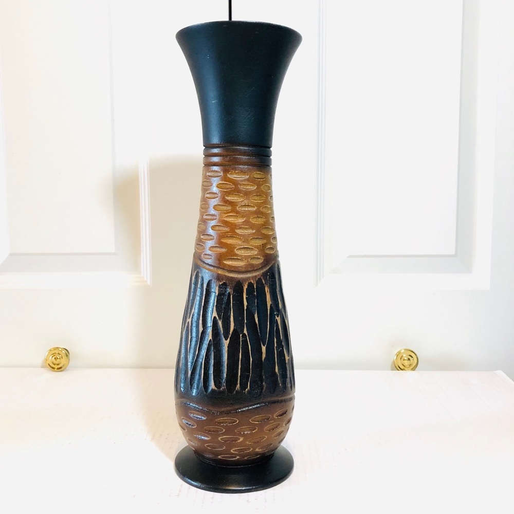 Trumpets Wood Vase.
